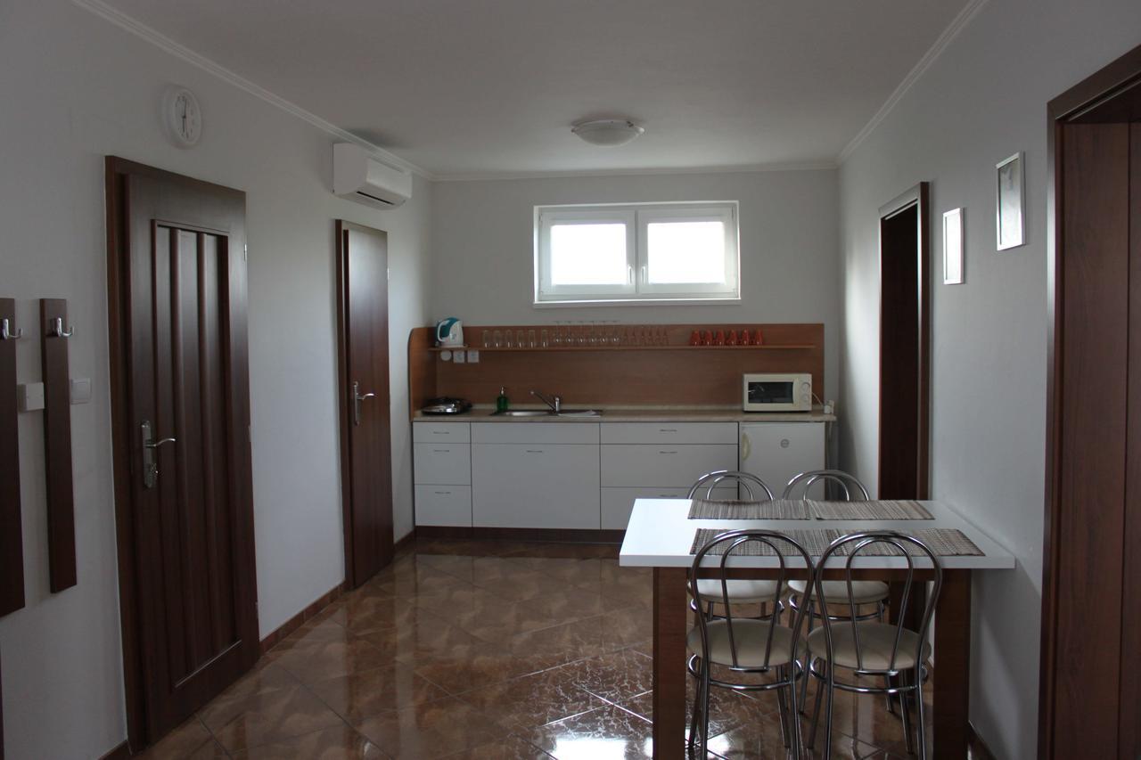 Privat Arcadia Appartement Podhájska Buitenkant foto