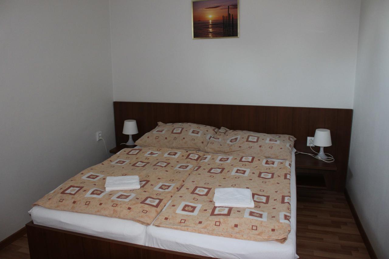 Privat Arcadia Appartement Podhájska Buitenkant foto