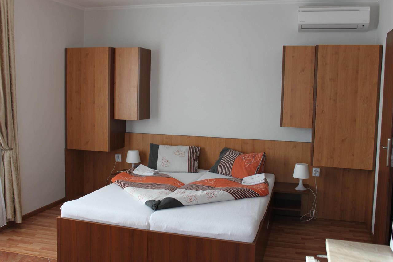 Privat Arcadia Appartement Podhájska Buitenkant foto